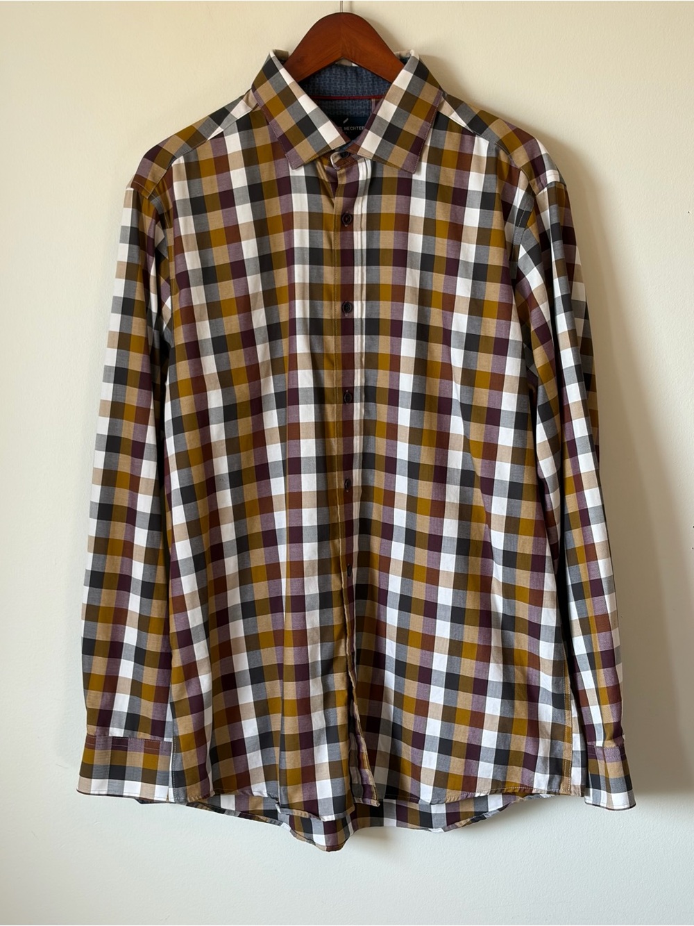 Daniel Hechter plaid button down shirt - size Large - non iron shirt